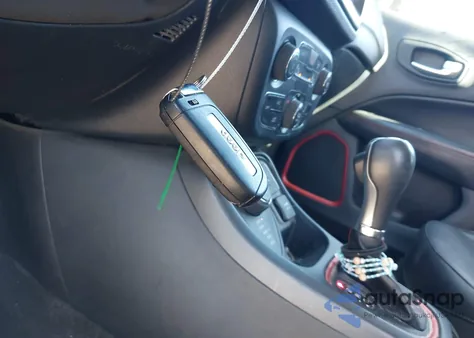 2021 Jeep Compass Trailhawk 4X4 from USA, damaged, VIN 3C4NJDDB2MT572296